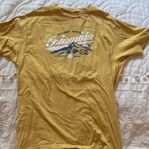 Columbia T-shirt, size large. Super soft and comfortable!